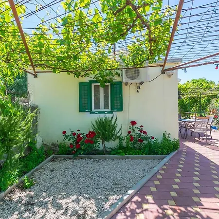 House Paradise Ferienhaus
