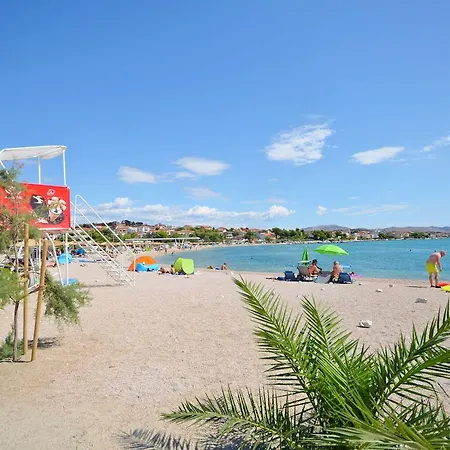 House Paradise Holiday home Vrpolje