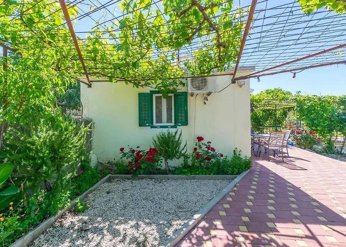 House Paradise Tatil Evi